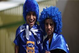 استقلال دربی را می برد و به صدر جدول می‌رسد