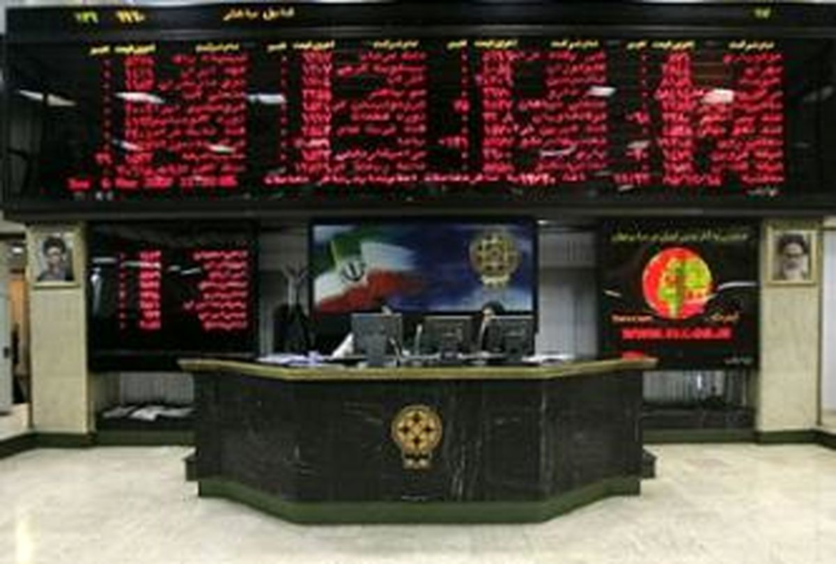 کاهش ۴۸۵۵ واحدی شاخص کل بورس در فروردین