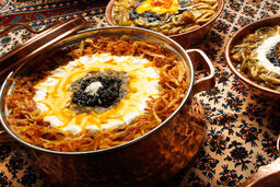 طرز تهیه  آش رشته نذری برای محرم+فوت و فن خوشمزه شدن آن