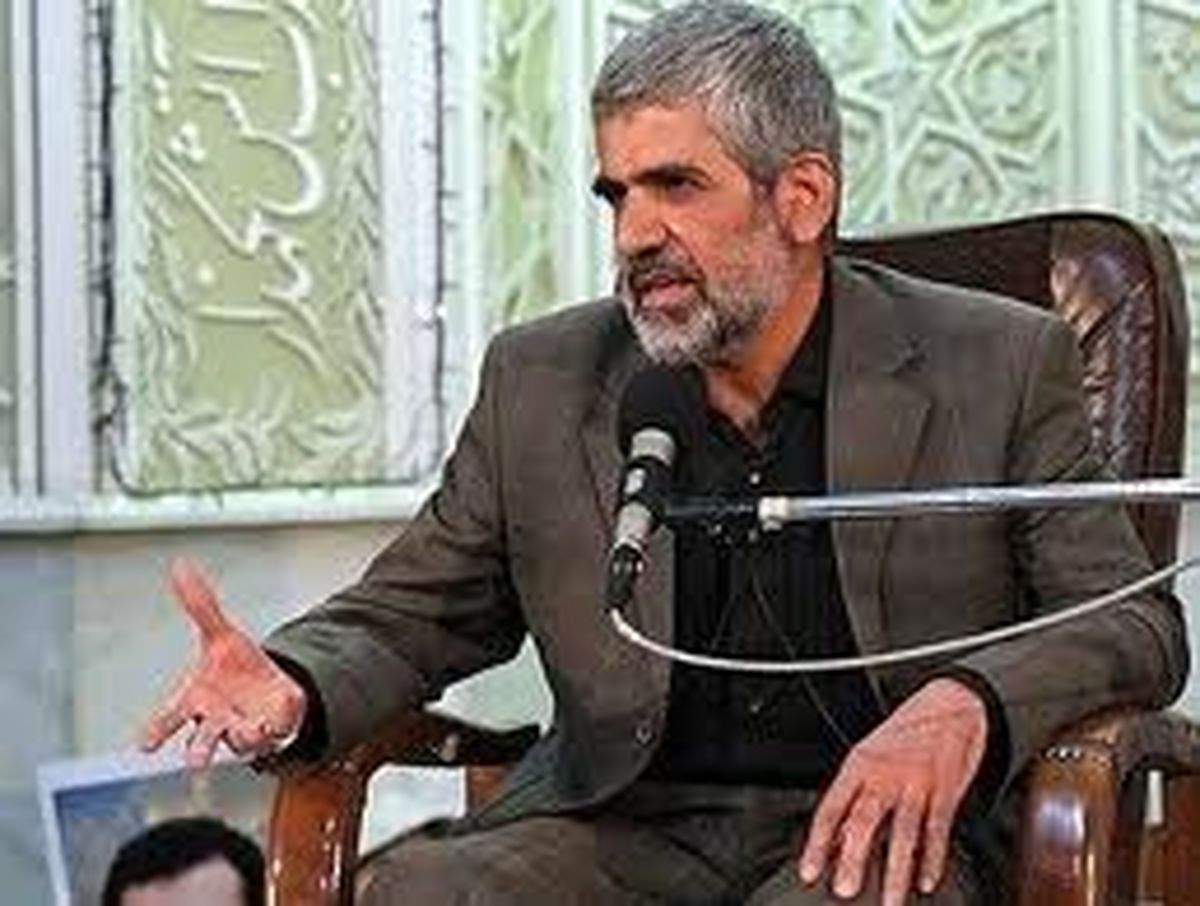 درخواست پدر شهید احمدی روشن از روحانی