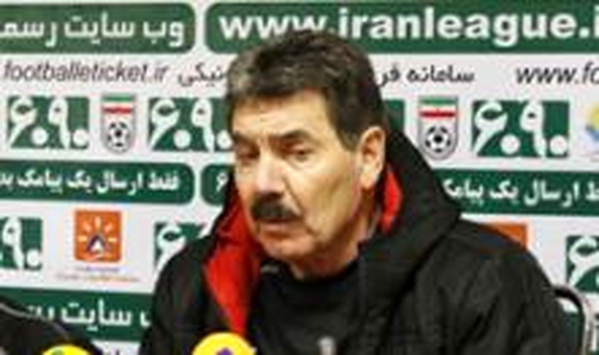 اولیویرا: کسی از من نمی پرسد چه برنامه ای برای سال بعد دارم!