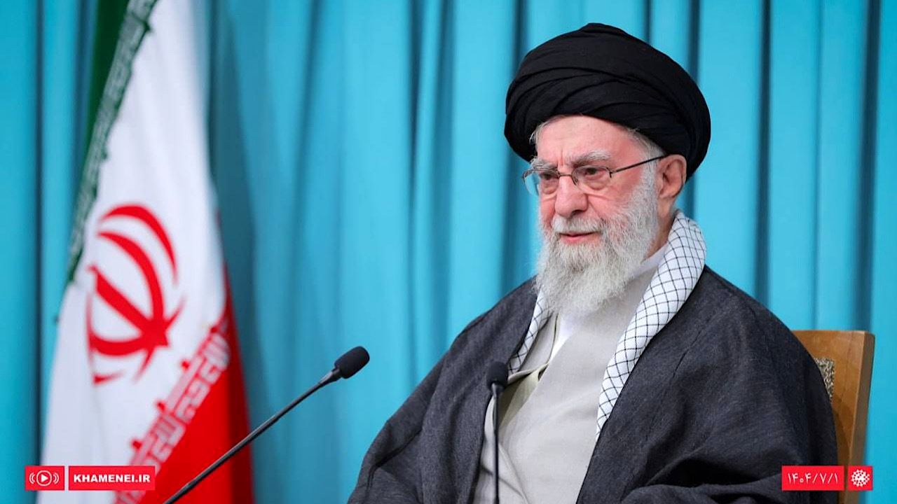 رهبر انقلاب: مذاکره با دولت آمریکا هیچ سودی ندارد