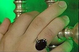 روزانه ۴۵۰هزار هدیه به کودکان و نوجوانان حاضر در امامزادگان اهدا می شود
