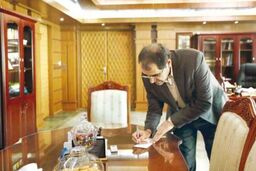 وزیر بهداشت عید امسال را چگونه می گذراند