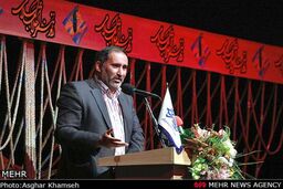 راه اندازی جایزه چهره سال هنر انقلاب