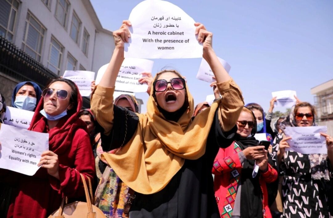 زنان روزنامه نگار افغان رفت و آمد طالبان را به یاد می آورند/همراه با فیلم
