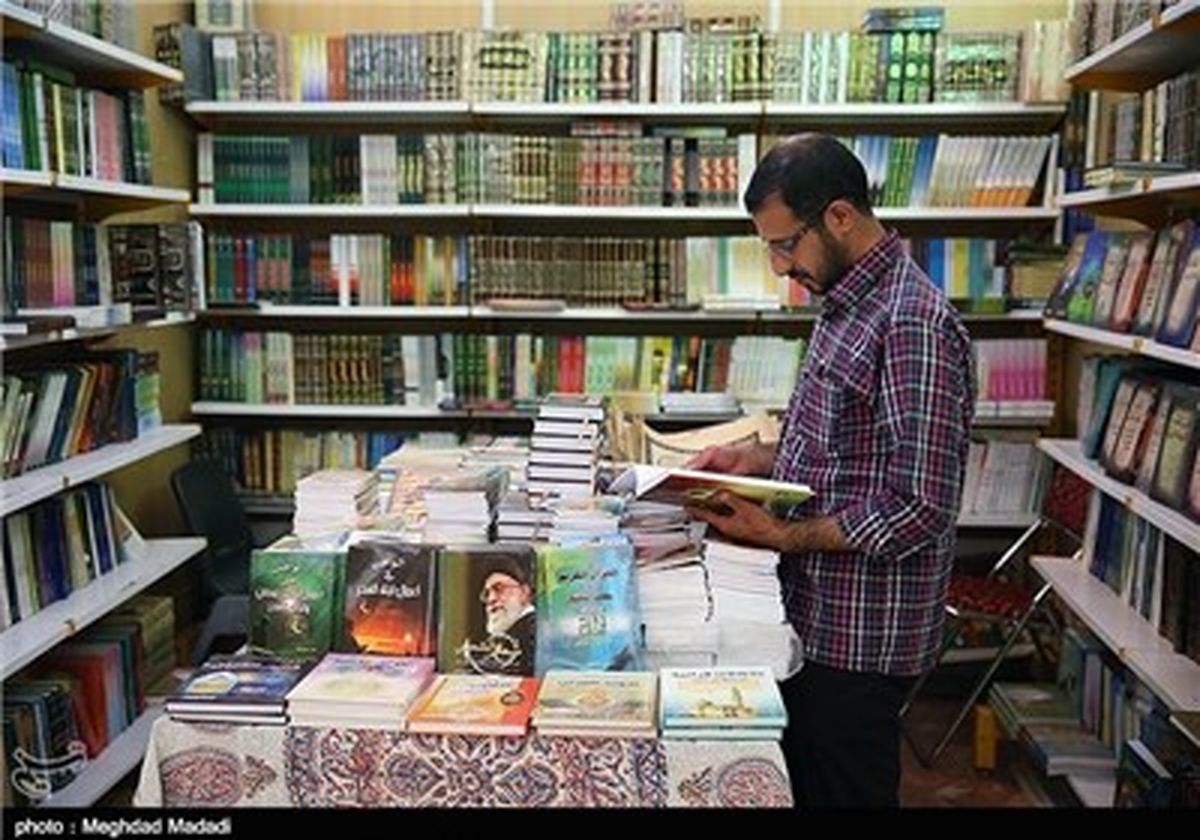 تقدیر از پایان‌نامه‌های برتر قرآنی دانشجویان
