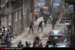 بستن میدان التحریر با سیم خاردار
