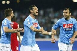 پیروزی ناپولی در در شب شکست فیورنتینا