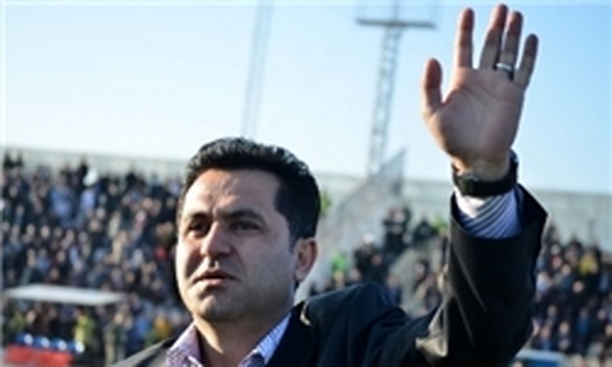 محجوب: مگه قلعه نویی آبروشو را از سر کوچه آورده؟!