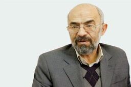 دولت خام فروشی نفت را رها کند