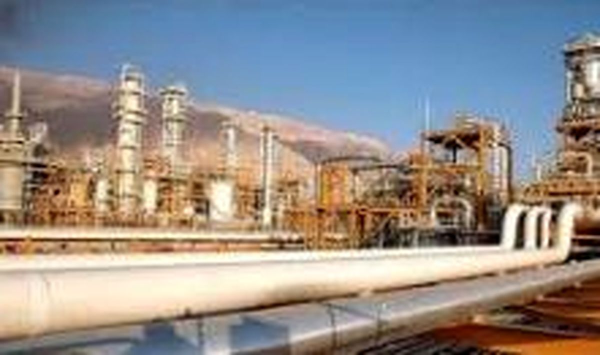 معاون اول رئیس جمهور از فازهای پارس جنوبی بازدید کرد