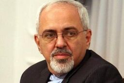 بازدید ظریف از محل انفجار مقابل سفارت