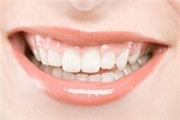 چطور استرس بر سلامتی دهان اثر می‌گذارد؟