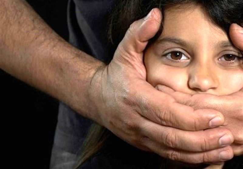 با معلم خاطی برخورد قانونی شود تا شان معلمان دیگر حفظ شود