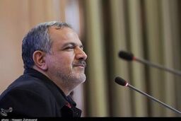 تخریب ساختمان برای حفظ حریم درختی چند صد ساله