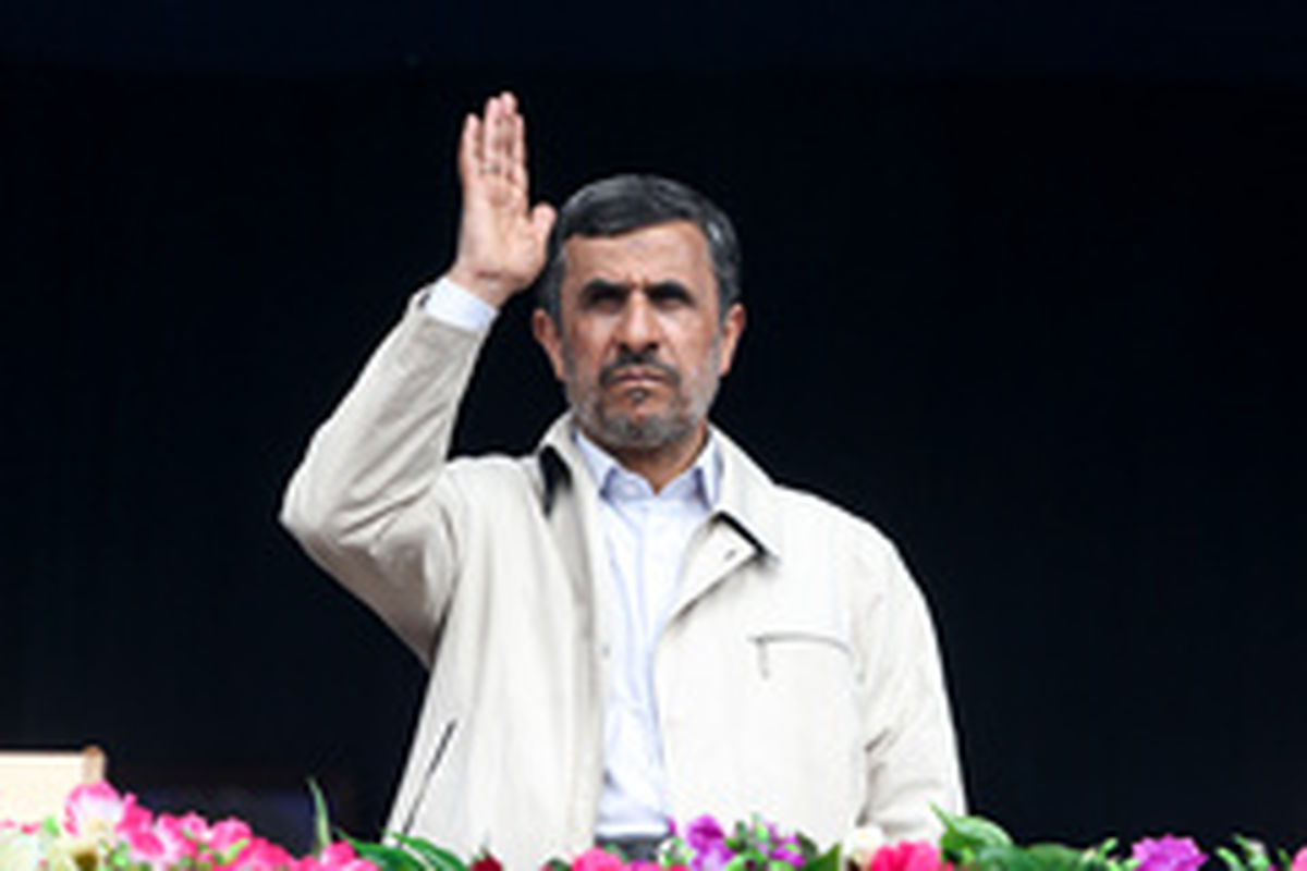 احمدی‌نژاد نجف را به مقصد تهران ترک کرد