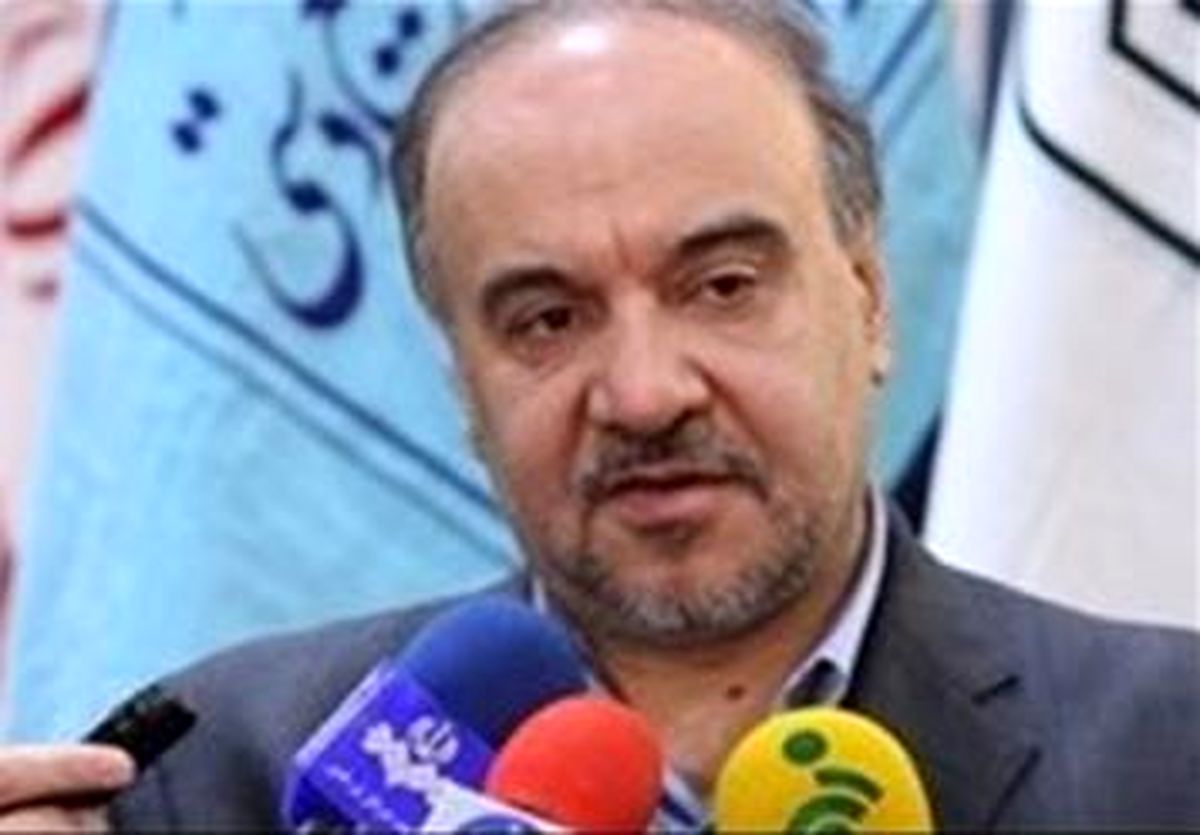 مردم ماه هاست از بنزین ارزان قیمت یا سفر استفاده می کنند