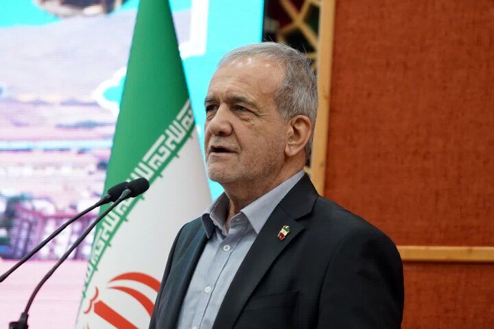 پزشکیان: زنان سازندگان آینده کشور هستند
