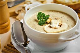طرز تهیه سوپ شیر مجلسی و لعابدار