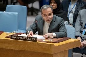 عراقچی: آمریکا به دیپلماسی خیانت کرد اما اروپا آن را خاک کرد