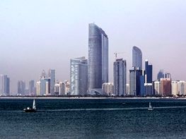 حدود 2.9 میلیون نفر از جمعیت ابوظبی را خارجی ها تشکیل می دهند
