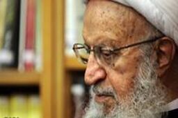 آیت الله مکارم: حکم اعدام ۷۰۰ نفره در مصر جاده صاف کنی برای رژیم صهیونیستی است