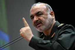 اقتدار علمی راه اصلی مصون شدن از فشار دشمن است