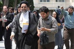 واکنش وزیر اطلاعات به حضور " فرزند معنوی اش " در مجلس