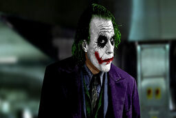 جوکر در قطار توکیو