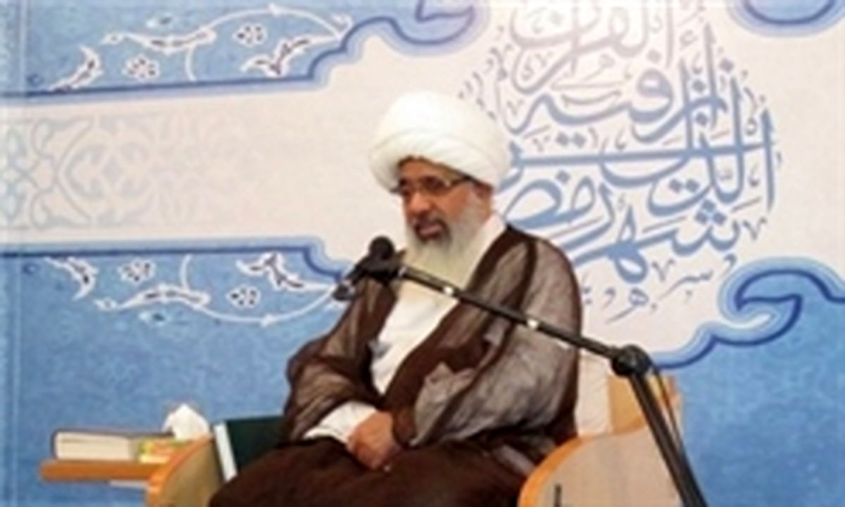 خدا به بندهاش هنگام گناه کردن چگونه نگاه میکند