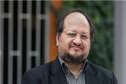 جبهه «اعتدال» را تشکیل می‌دهم