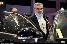 رویانیان: لیست منتشر شده دروغ است؛ پروین به خودش ۱۴ میلیارد بدهی تحمیل کرد
