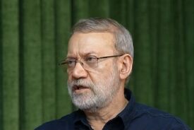 لاریجانی: با آتش جنگ آمریکا و اسرائیل در منطقه، بعید است امنیتی در تنگه هرمز شکل بگیرد