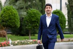 نامه وزیر ارتباطات درباره سیم‌کارت‌های سفید
