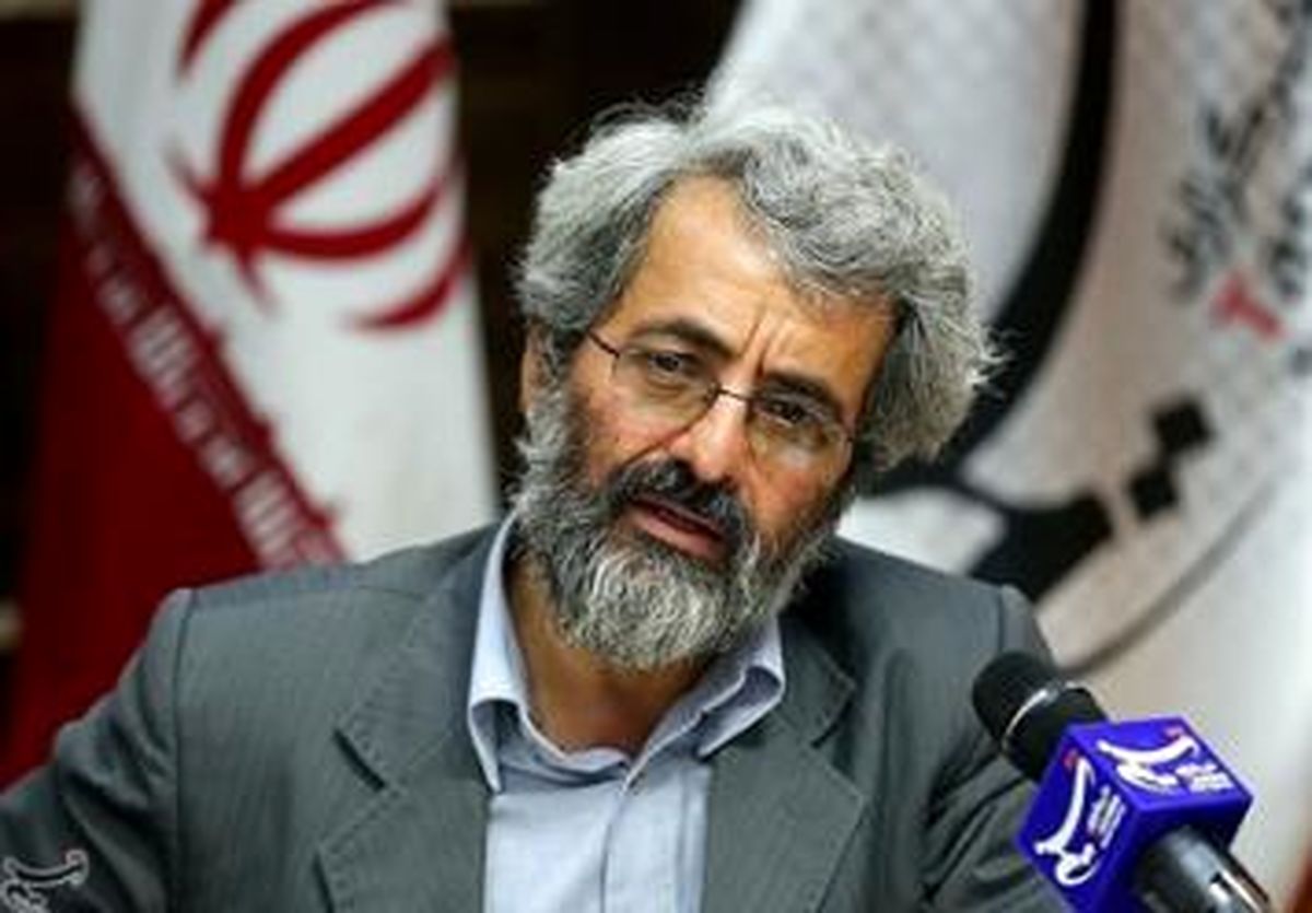 وقتی حواشی متن می شود