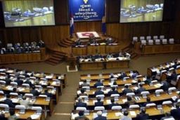 انتقاد مخالفان دولت کامبوج از درخواست وام ۵۴ میلیون دلاری این کشور از ایران