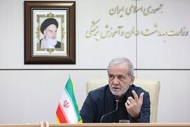 پزشکیان: تسریع در اجرای طرح‌های تولیدی و رونق بازار ضروری است