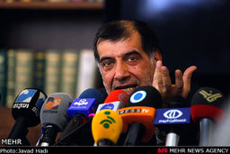 سبد کالا حق مکتسبه همه ملت نیست / اگر نقدی می شود همه دولتی ها نباید پاسخ دهند