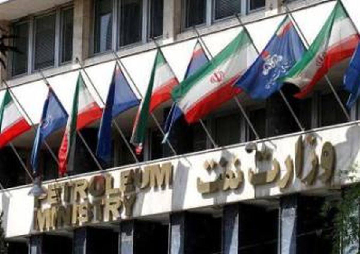دستورات جدید ارزی زنگنه در وزارت نفت / قراردادهای نفتی دلاری امضا می شوند