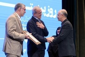 پزشکیان: رقم اضافه‌کار پرستاران، اصلاً قابل قبول نیست