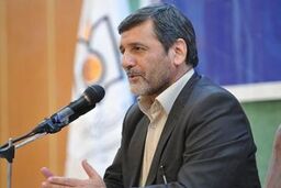 طنز فاخر با مخاطب قرار دادن جامعه از تکرار اتفاقات بد جلوگیری می کند
