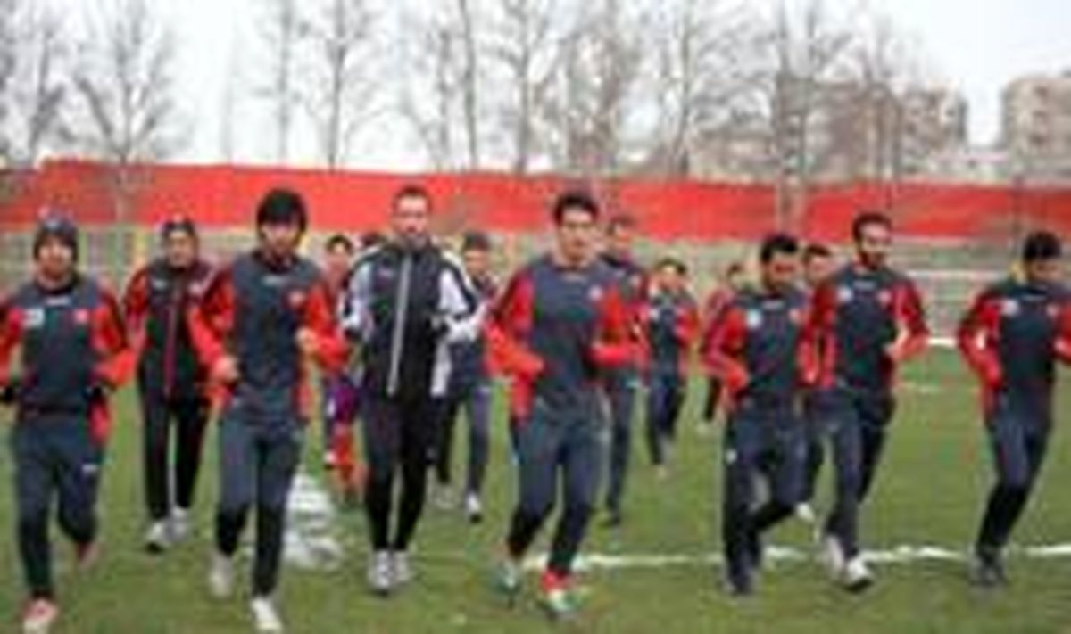پرسپولیسی ها چهارشنبه عصر به رشت می روند / دردرسر جدید برای نیلسون