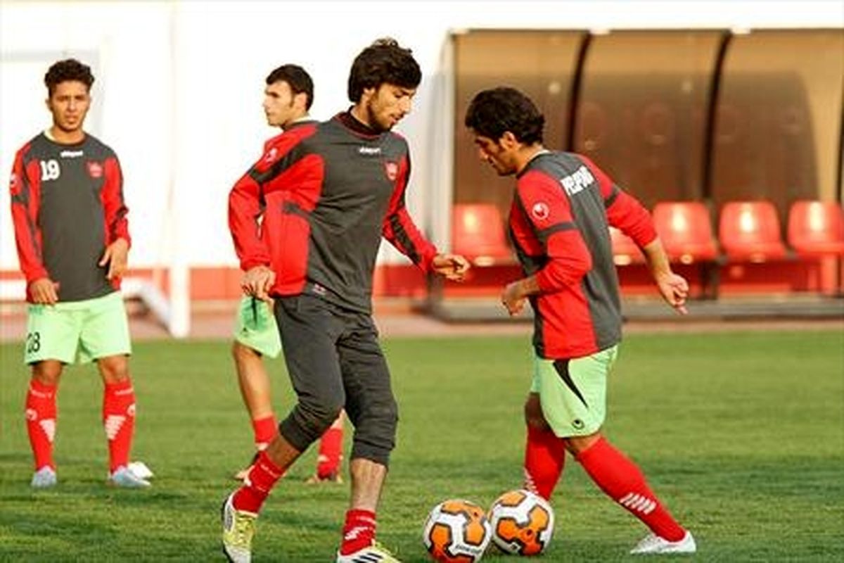 استقلال به اندازه پرسپولیس زیر ذره بین نیست