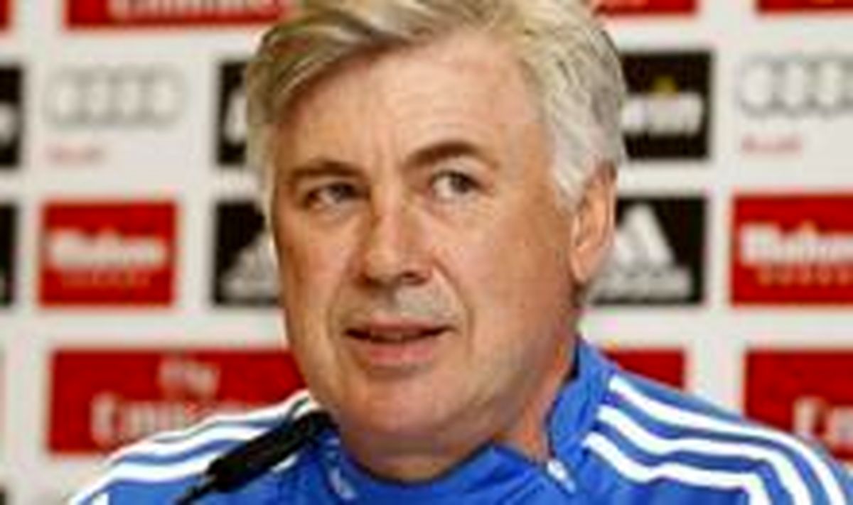 آنچلوتی: رونالدو خسته است / بارسا با تمام قوا مقابل اتلتیکو بازی می کند