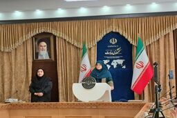 
مهاجرانی: دولت به شدت روی معیشت مردم حساس است
