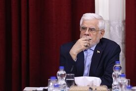عارف:دولت مخالف واردات بی رویه صنعت نساجی است