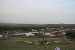 روستایی بدون بیکاری، طلاق و دخانیات
