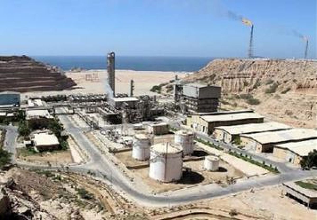 برنامه وزارت نفت برای تولید و صادرات ۸۰میلیارد دلاری محصولات پتروشیمی تا سال ۱۴۰۰