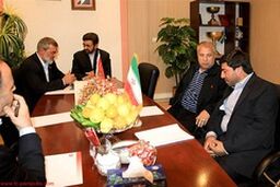 رویانیان نشست را ترک کرد / کامبوزیا پس از جلسه هیات مدیره پرسپولیس: اجازه صحبت ندارم!